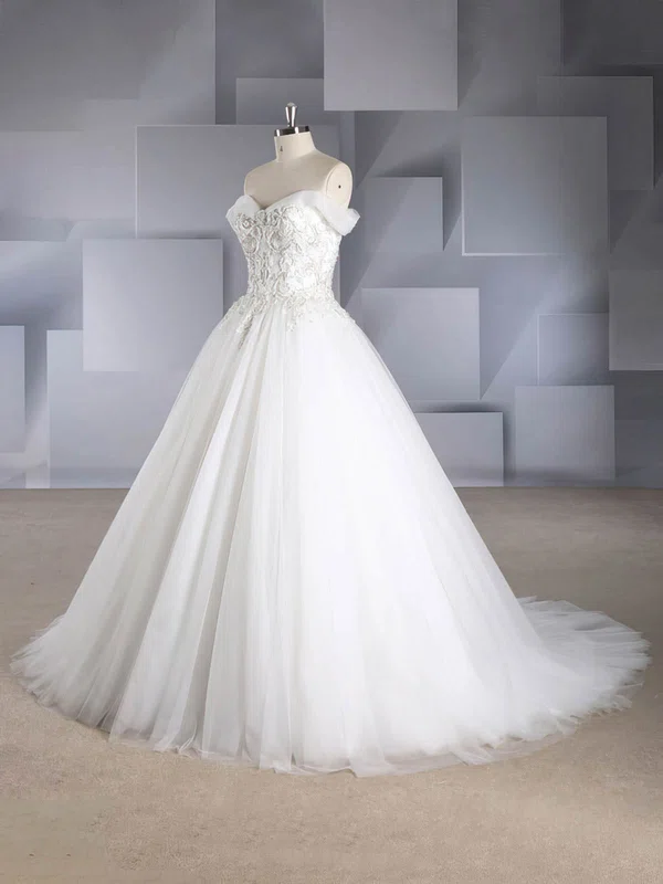 Ball Gown Off-the-shoulder Tulle Court Train Wedding Dresses With Beading #UKM00024574