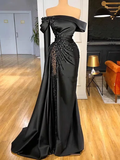 Sheath/Column Off-the-shoulder Satin Prom Dresses With Beading #UKM020113741