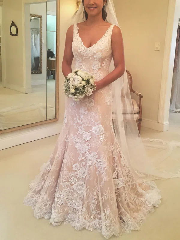 Trumpet/Mermaid V-neck Tulle Lace Sweep Train Wedding Dresses With Appliques Lace #UKM00026342