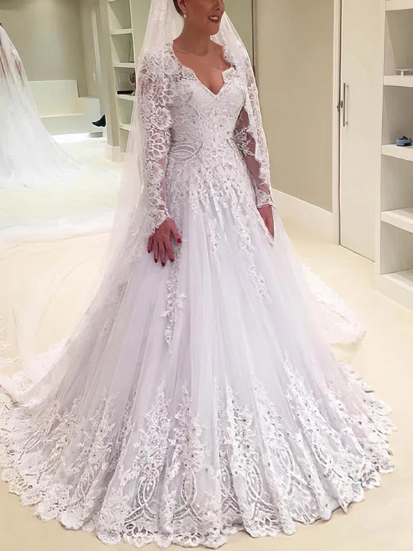 Ball Gown/Princess V-neck Lace Tulle Sweep Train Wedding Dresses With Appliques Lace #UKM00026363