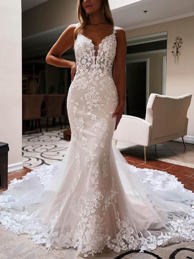 Trumpet/Mermaid V-neck Tulle Sweep Train Wedding Dresses With Appliques Lace #UKM00026705