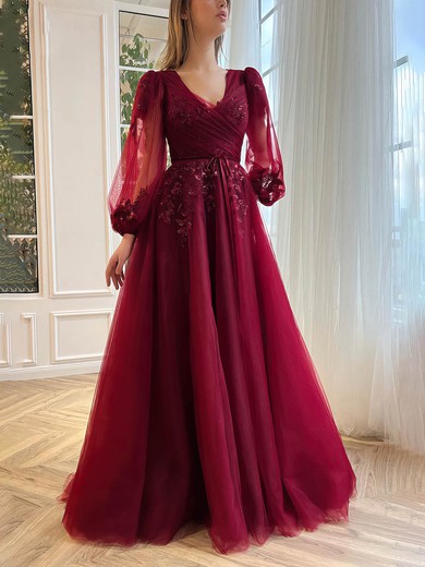 Ball Gown/Princess V-neck Tulle Floor-length Prom Dresses With Appliques Lace #UKM020115693