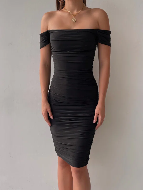 Black Off Shoulder Ruched Bodycon Midi Dress PT02024093