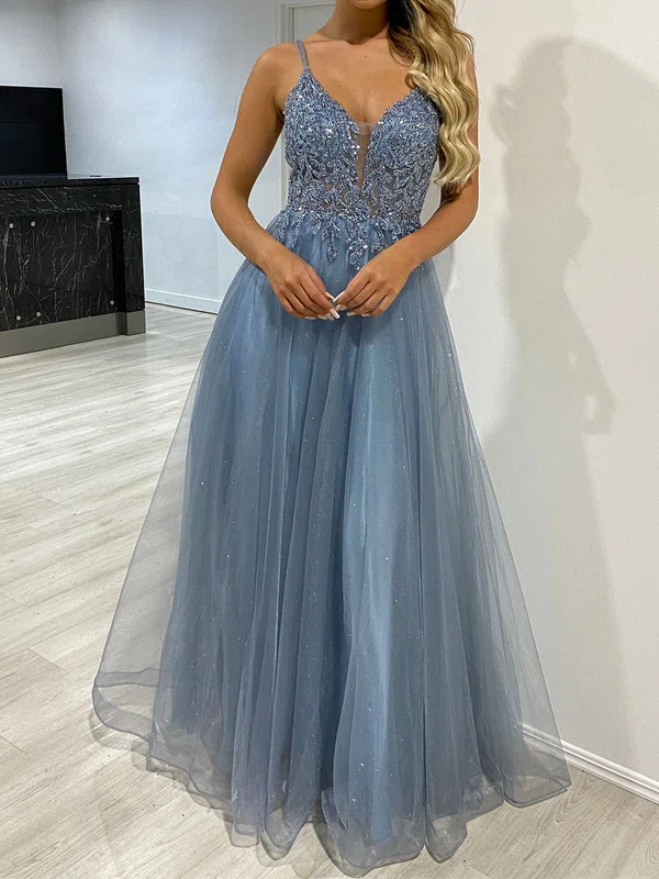 Ball Gown V-neck Tulle Prom Dresses With Appliques #UKM020118122