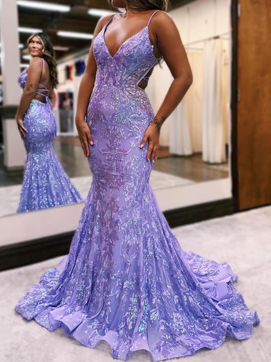 Trumpet/Mermaid V-neck Lace Sweep Train Prom Dresses With Appliques Lace #UKM020119722