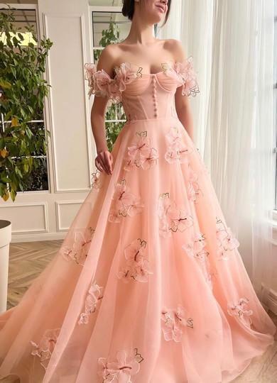 Ball Gown/Princess Off-the-shoulder Organza Sweep Train Prom Dresses With Flower(s) #UKM020120110