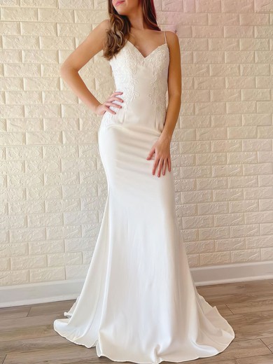 Trumpet/Mermaid V-neck Stretch Crepe Sweep Train Prom Dresses With Appliques Lace #UKM020121000