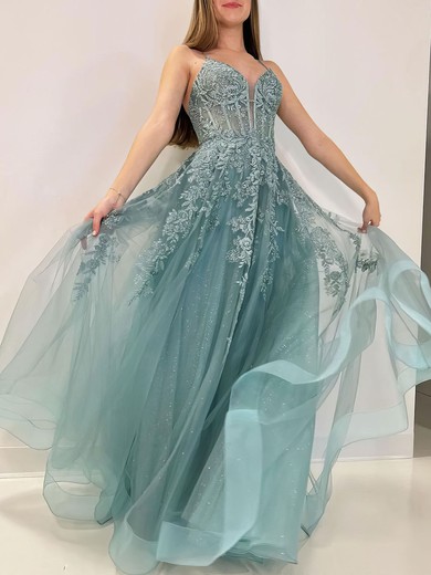 Ball Gown/Princess V-neck Tulle Glitter Sweep Train Prom Dresses With Appliques Lace #UKM020121158