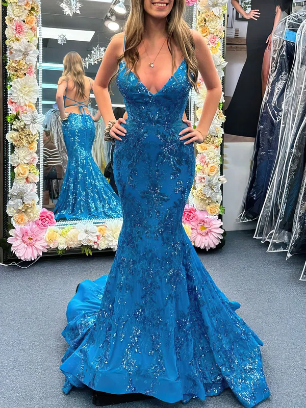 Trumpet/Mermaid V-neck Lace Sweep Train Prom Dresses With Appliques Lace #UKM020121816