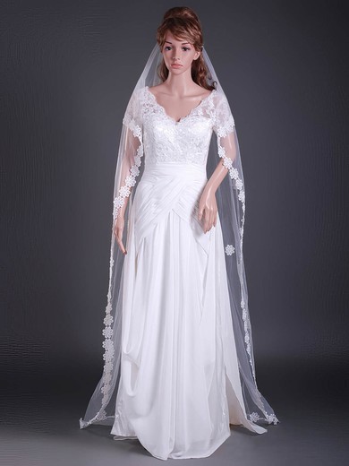 Beautiful Two-tier Chapel Wedding Veils with Lace Applique Edge #1430047