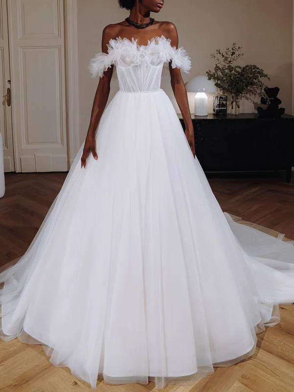 Ball Gown/Princess Off-the-shoulder Tulle Watteau Train Wedding Dress #UKM00026964