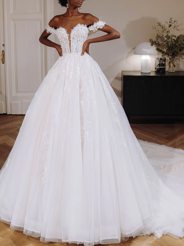 Ball Gown/Princess Off-the-shoulder Tulle Watteau Train Wedding Dress #UKM00026984