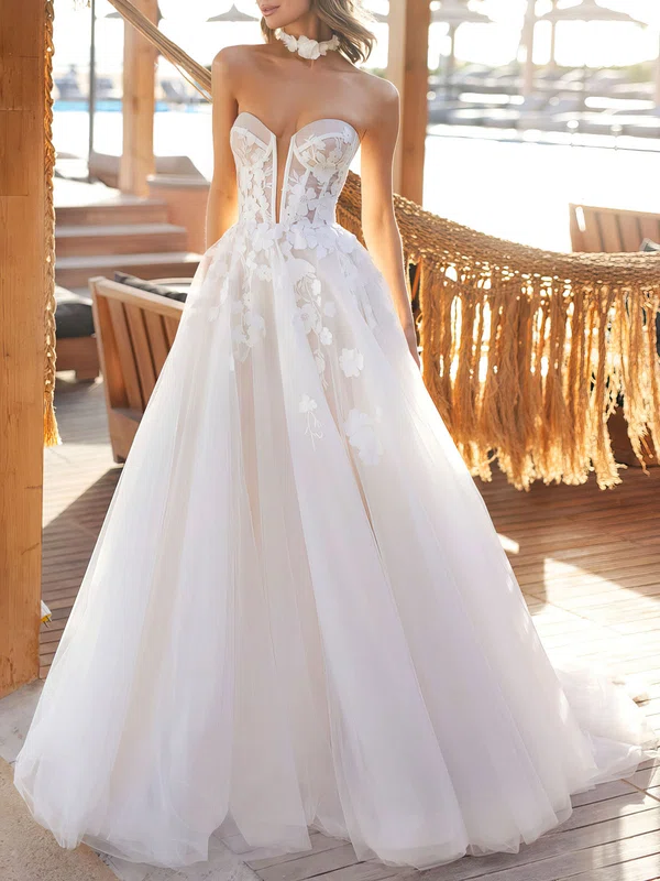 Ball Gown/Princess V-neck Tulle Chapel Train Wedding Dress #UKM00027016