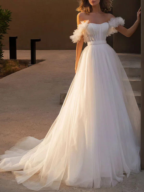 Ball Gown/Princess Sweetheart Tulle Glitter Watteau Train Wedding Dress #UKM00027017