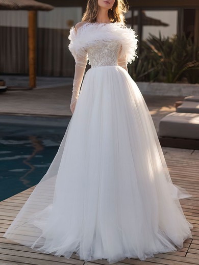 Ball Gown/Princess Straight Tulle Chapel Train Wedding Dress #UKM00027019