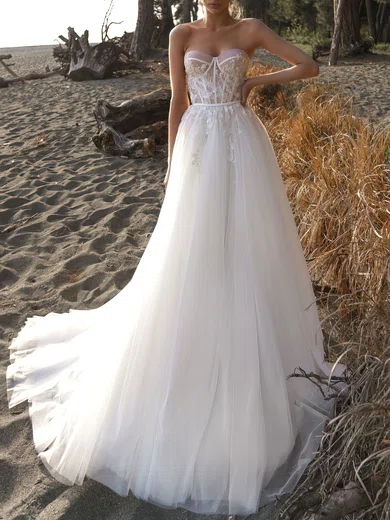 Ball Gown/Princess Sweetheart Tulle Chapel Train Wedding Dress #UKM00027189