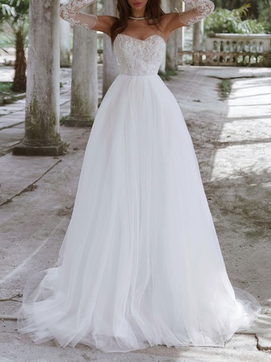 Ball Gown/Princess Sweetheart Tulle Court Train Wedding Dress #UKM00027191