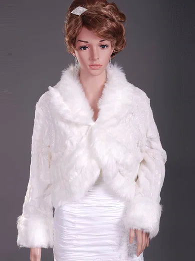 Beautiful Long Sleeve Feather/Fur Wedding/Holiday Jackets/Wraps/Coats #1420029