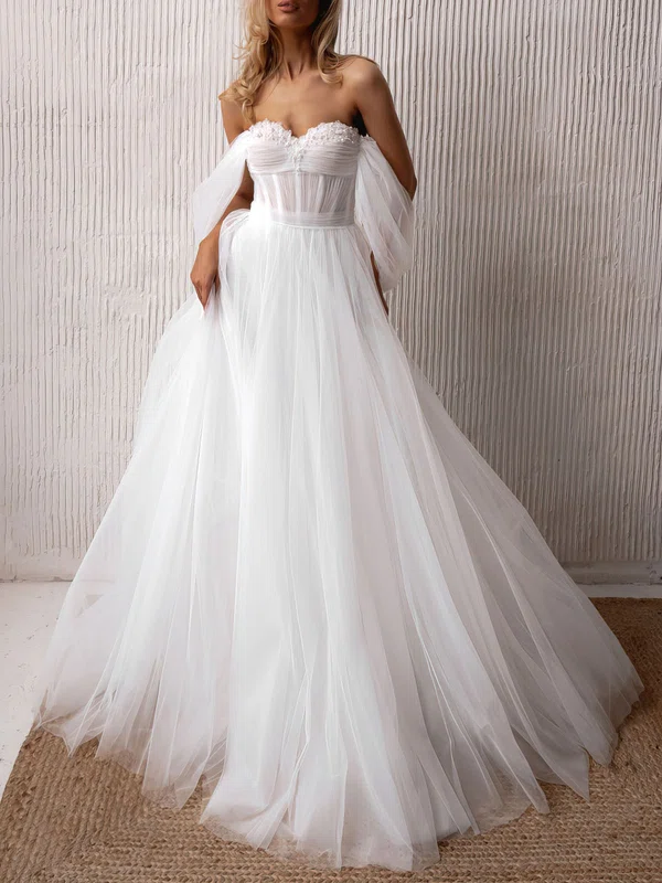 Ball Gown/Princess Sweetheart Tulle Chapel Train Wedding Dress #UKM00027200