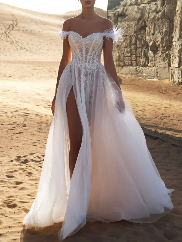 Ball Gown/Princess Off-the-shoulder Tulle Chapel Train Wedding Dress #UKM00027247