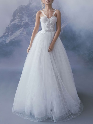 Ball Gown/Princess V-neck Tulle Sweep Train Wedding Dress With Appliques Lace #UKM00027384