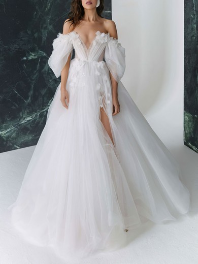 Ball Gown/Princess Off-the-shoulder Tulle Court Train Wedding Dress With Appliques Lace #UKM00027388