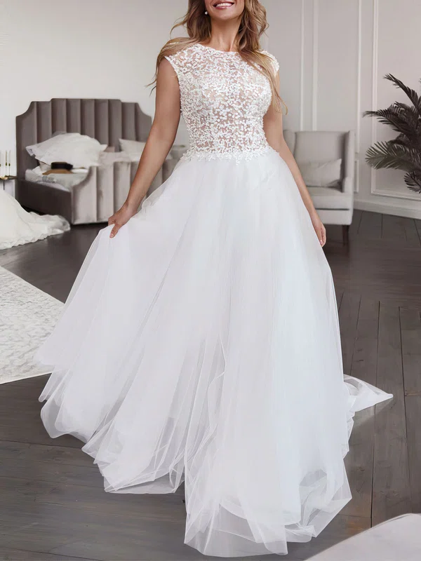 Ball Gown/Princess Scoop Neck Tulle Sweep Train Wedding Dress With Lace #UKM00027444