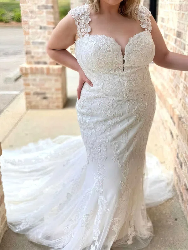Trumpet/Mermaid Sweetheart Tulle Court Train Wedding Dress With Appliques Lace #UKM00028080