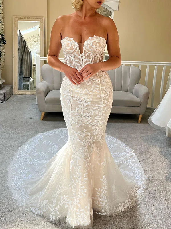 Trumpet/Mermaid Sweetheart Lace Court Train Wedding Dress With Appliques Lace #UKM00027919