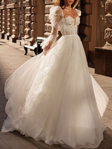 Ball Gown/Princess Sweetheart Tulle Sweep Train Wedding Dress With Appliques Lace #UKM00027080