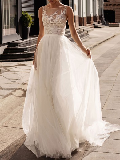 Ball Gown/Princess Scoop Neck Tulle Court Train Wedding Dress With Beading #UKM00027084