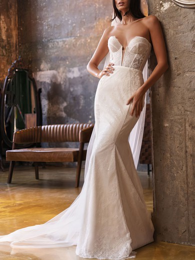 Trumpet/Mermaid V-neck Lace Court Train Wedding Dress With Appliques Lace #UKM00027126