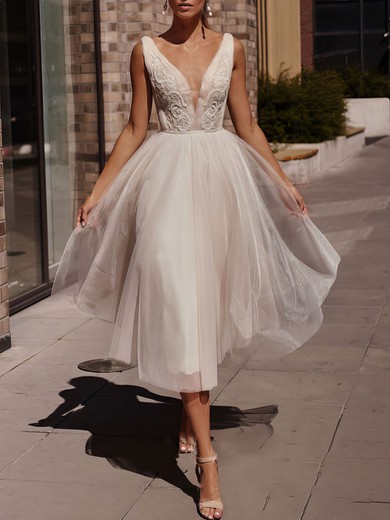 Ball Gown/Princess V-neck Glitter Tea-length Wedding Dress With Appliques Lace #UKM00027165