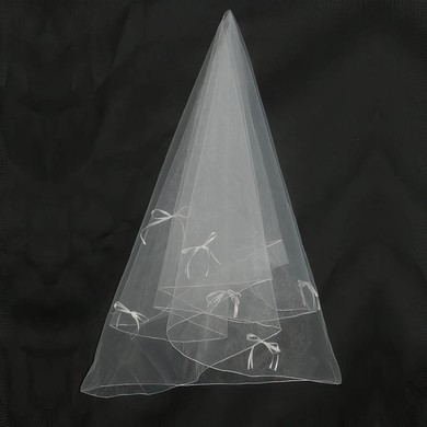 One-tier Tulle Fingertip Wedding Veils with Pencil Edge #03010060