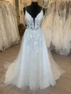 Ball Gown/Princess V-neck Tulle Sweep Train Wedding Dress With Appliques Lace #UKM00028307