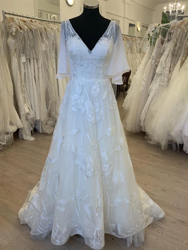 Ball Gown/Princess V-neck Tulle Sweep Train Wedding Dress #UKM00028404