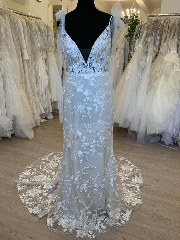 Sheath/Column V-neck Tulle Sweep Train Wedding Dress With Flower(s) #UKM00028474