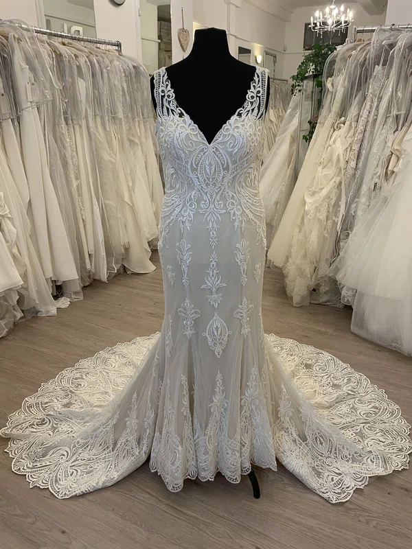Trumpet/Mermaid V-neck Tulle Sweep Train Wedding Dress With Ruched #UKM00028597