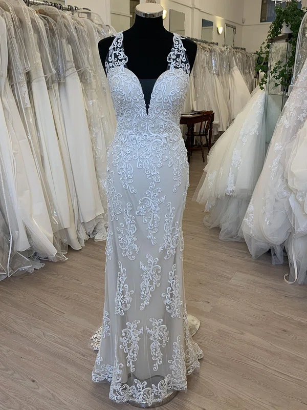 Sheath/Column V-neck Tulle Sweep Train Wedding Dress With Appliques Lace #UKM00028630