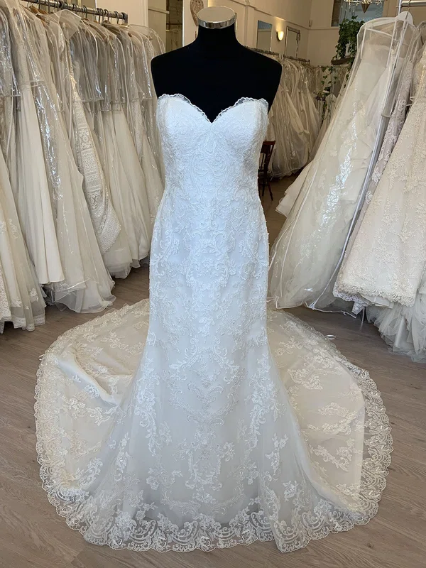 Sheath/Column Sweetheart Lace Tulle Court Train Wedding Dress #UKM00028682