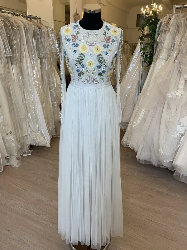 A-line Scoop Neck Tulle Floor-length Wedding Dress With Flower(s) #UKM00028691