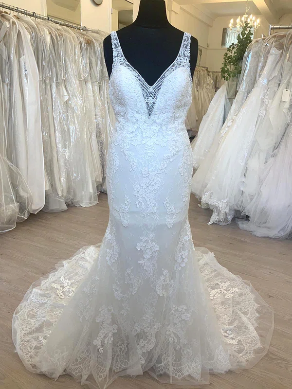 Trumpet/Mermaid V-neck Lace Tulle Sweep Train Wedding Dress With Appliques Lace #UKM00028737