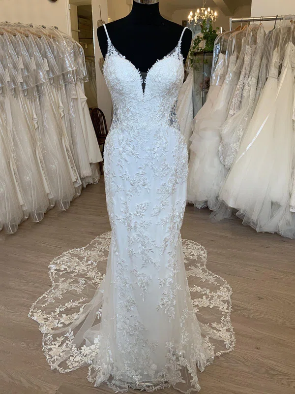 Sheath/Column V-neck Tulle Sweep Train Wedding Dress With Appliques Lace #UKM00028750