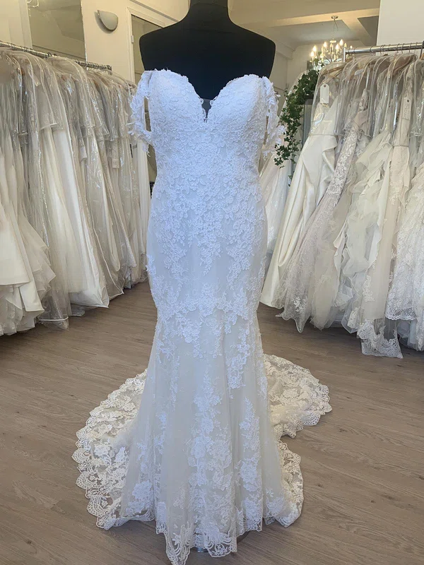 Trumpet/Mermaid Off-the-shoulder Lace Sweep Train Wedding Dress With Appliques Lace #UKM00028755