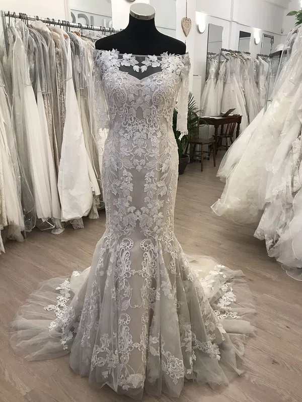 Trumpet/Mermaid Off-the-shoulder Tulle Sweep Train Wedding Dress With Appliques Lace #UKM00028838