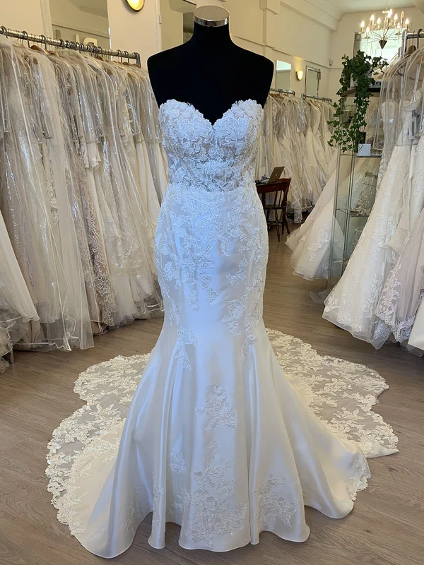 Trumpet/Mermaid Sweetheart Satin Court Train Wedding Dress With Appliques Lace #UKM00028862
