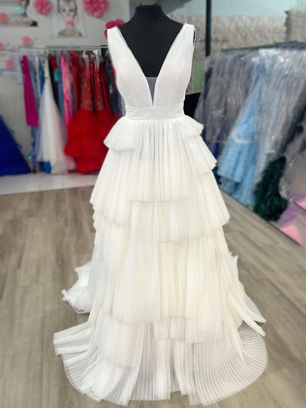 White Ball Gown V-neck Tulle Tiered Prom Dresses With Ruched #UKM020124020