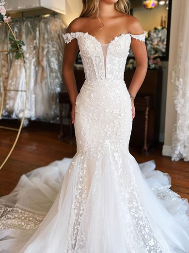 Trumpet/Mermaid Off-the-shoulder Tulle Sweep Train Wedding Dresses With Appliques Lace #UKM00029030