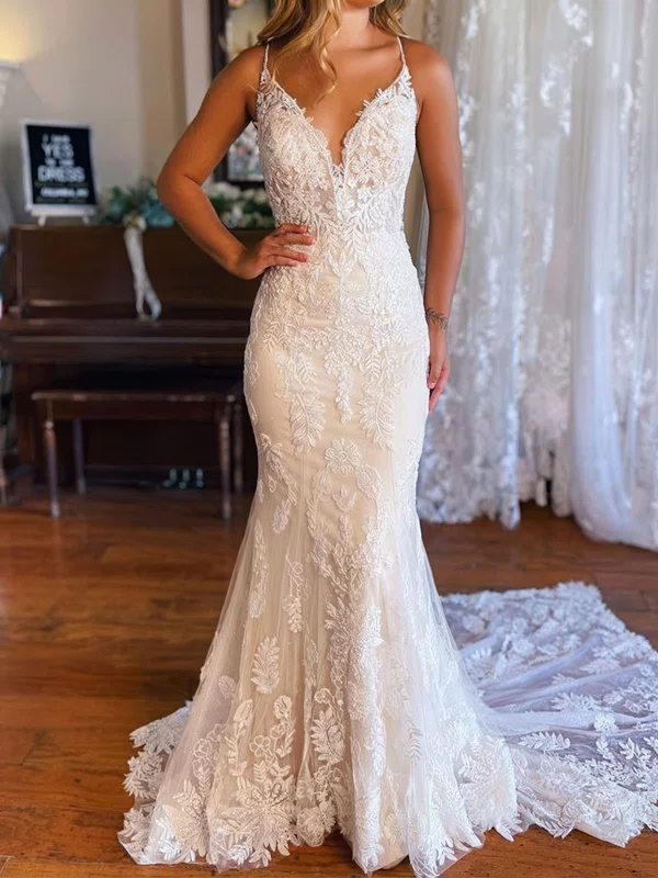 Trumpet/Mermaid V-neck Tulle Lace Sweep Train Wedding Dresses With Appliques Lace #UKM00029072