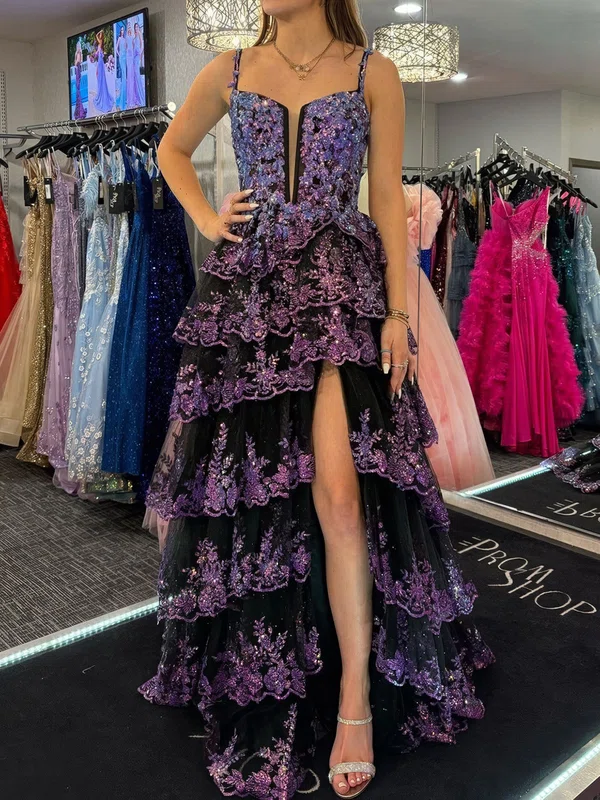 Ball Gown V-neck Tulle Tiered Prom Dresses With Appliques #UKM020125972